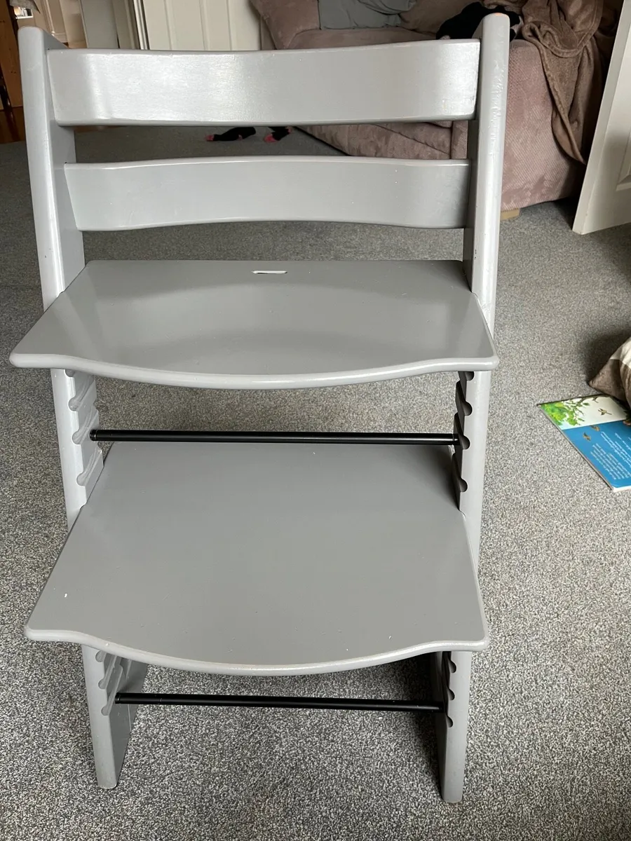 High chair - Image 3
