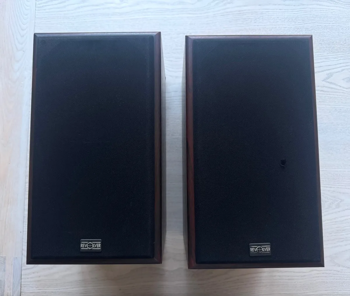 speakers - Image 2