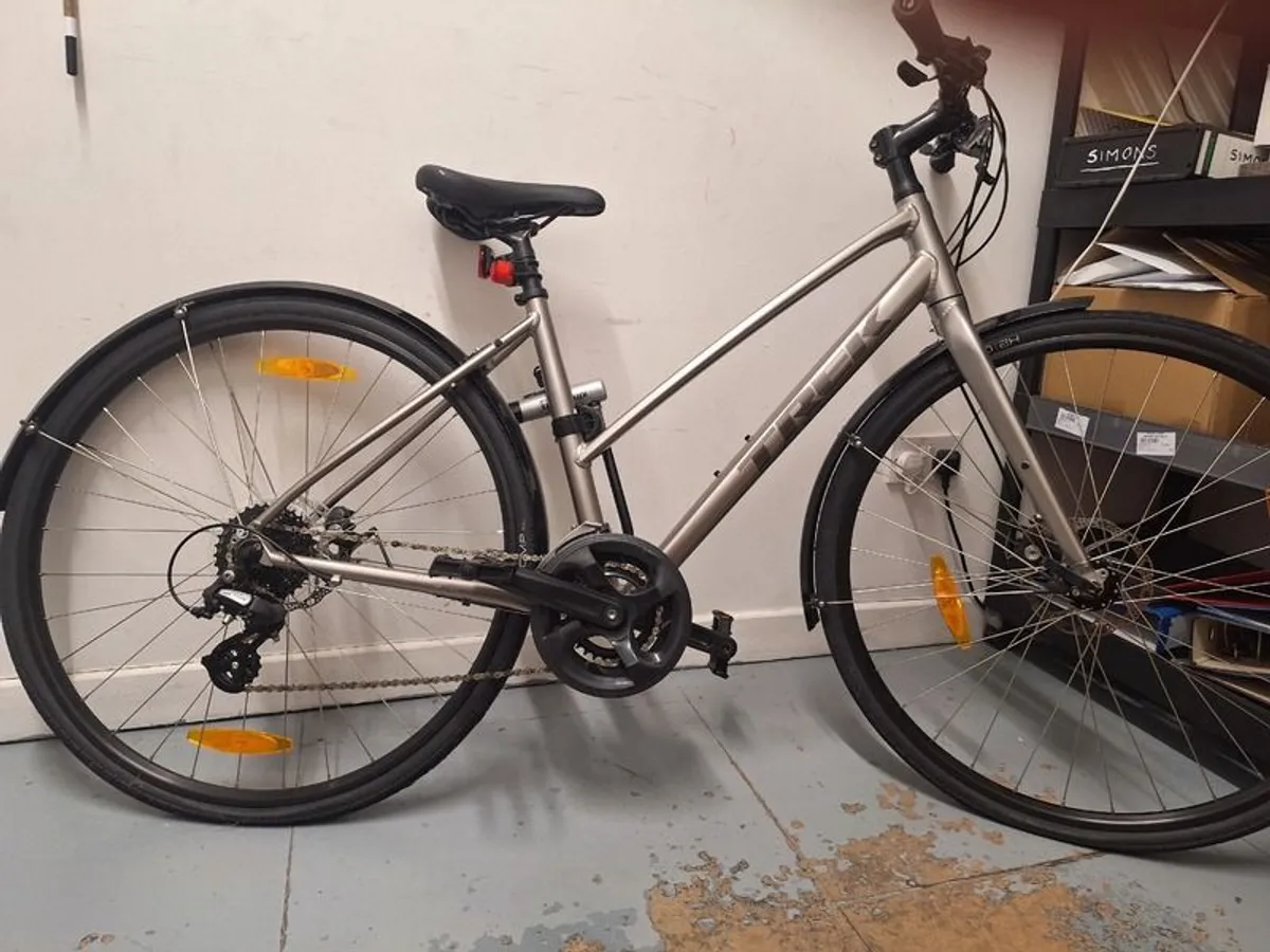 Trek fx1  hybrid bike with kryptonite u lock