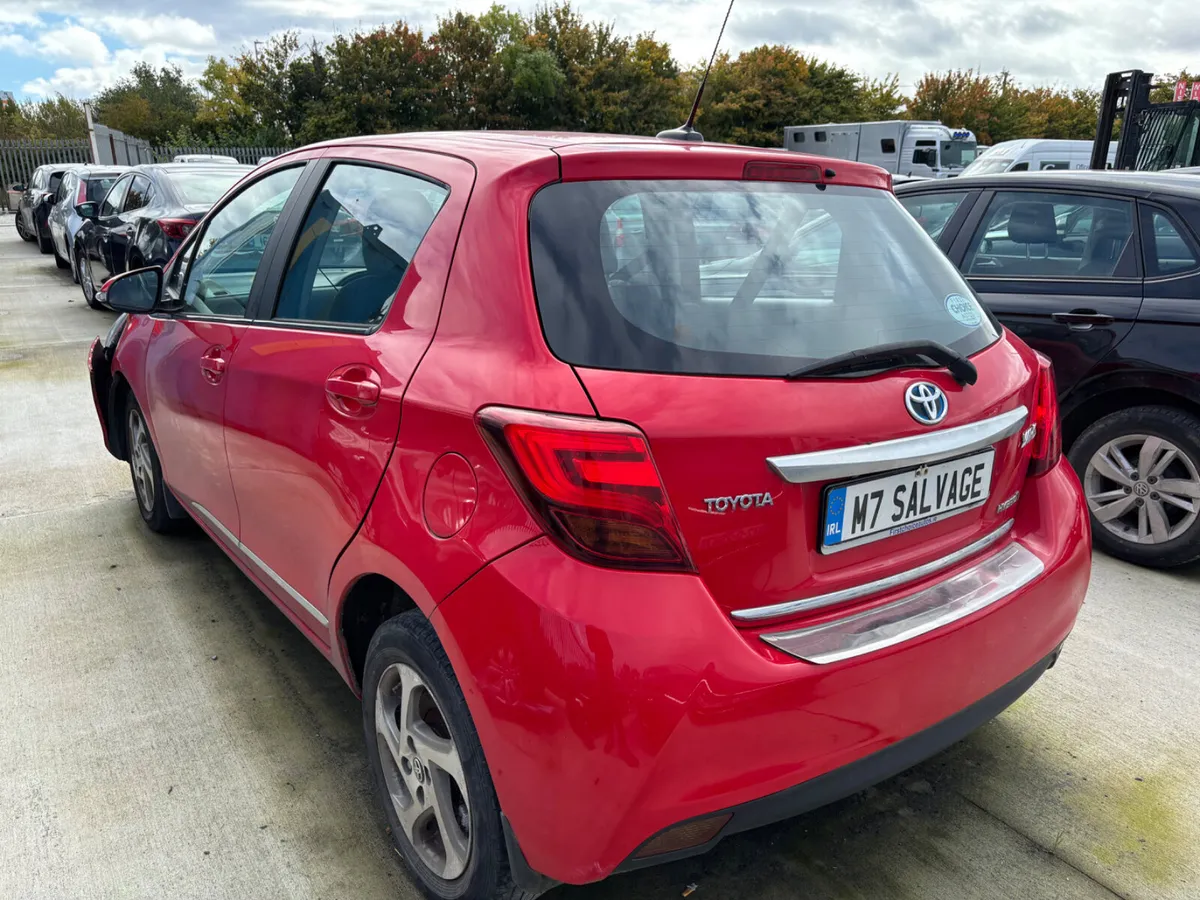 15 Yaris Hybrid VVTi 45k miles - Image 4