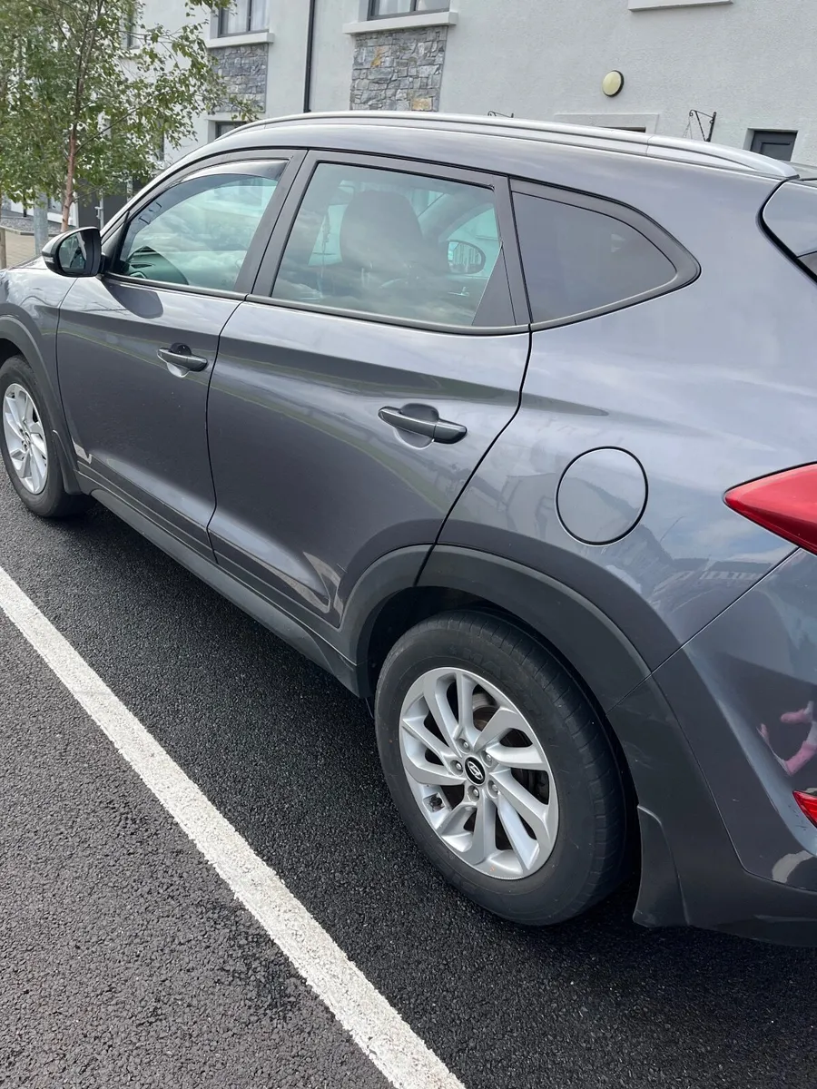 Hyundai Tucson 2017 - Image 2
