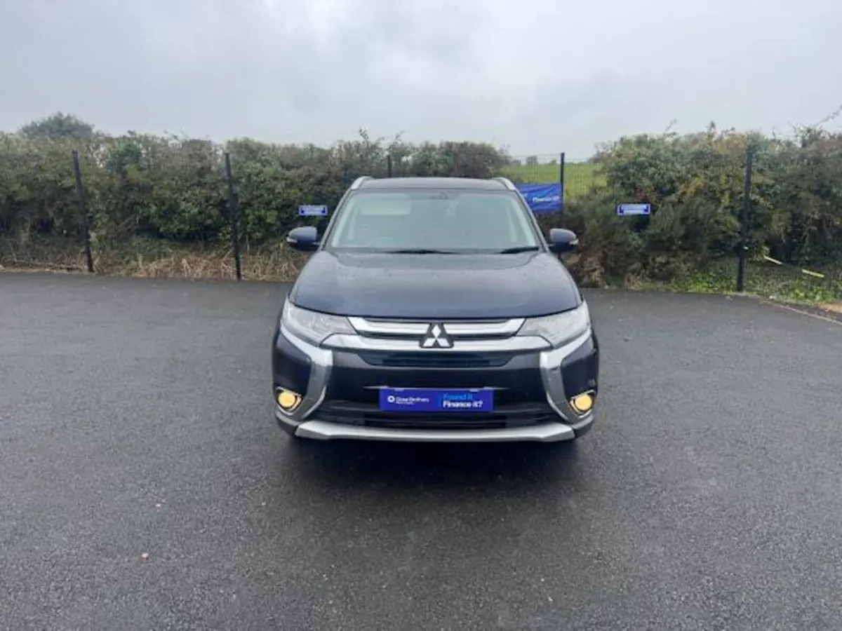 Mitisibishi Outlander 2.2 Automatic - 7 Seater - Image 2