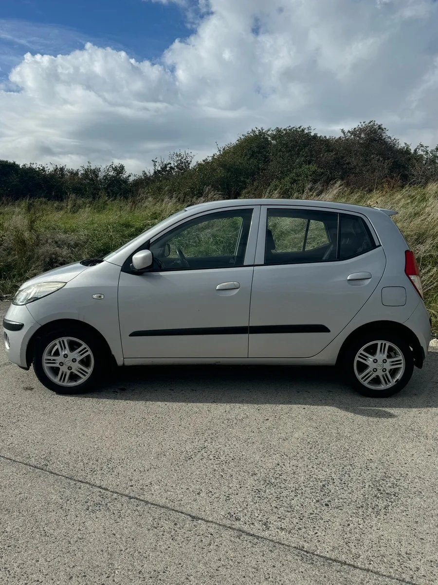 Hyundai i10 nct+tax - Image 2
