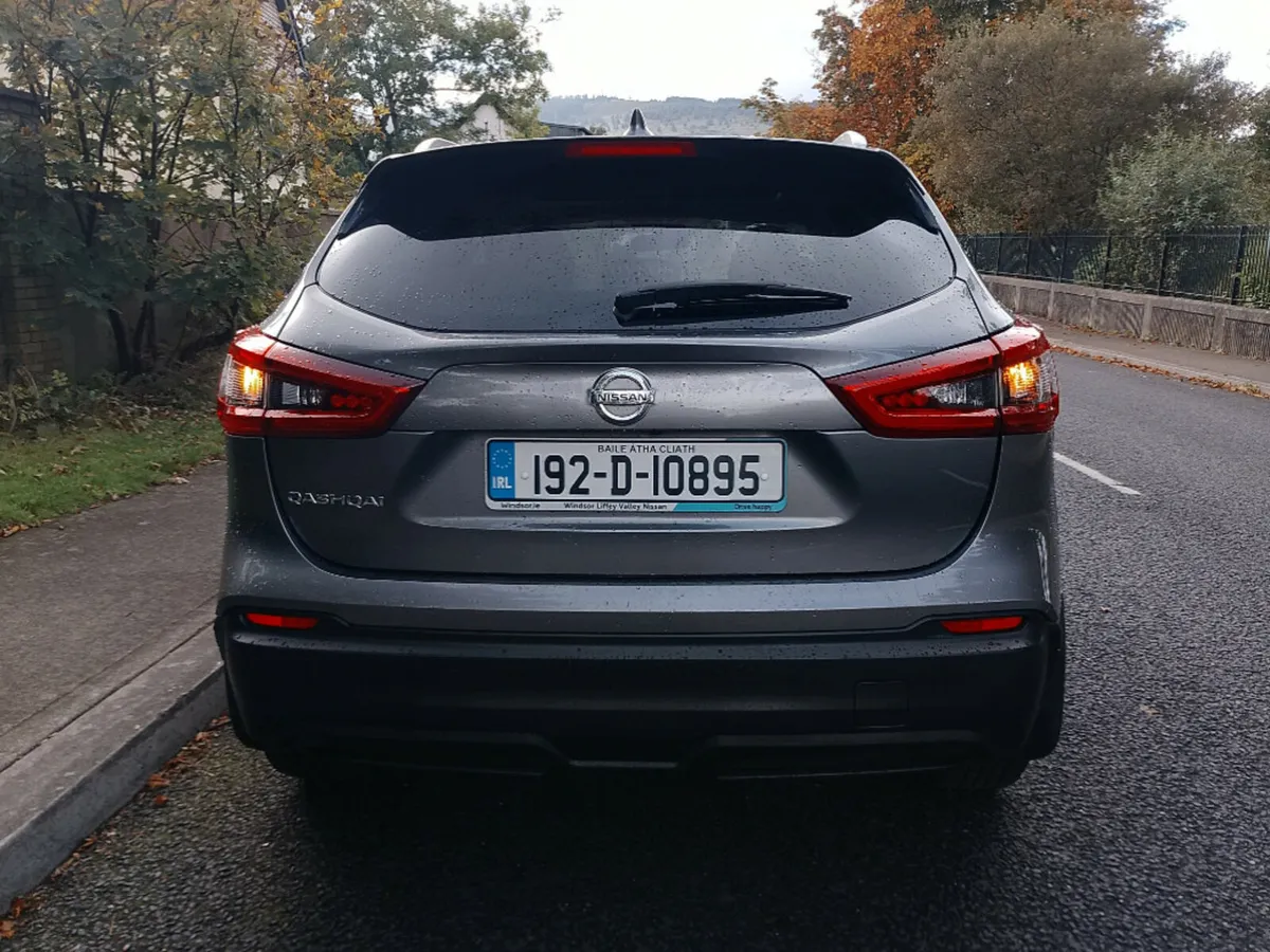 Nissan Qashqai 1.3 SV MY19 4DR - Image 4