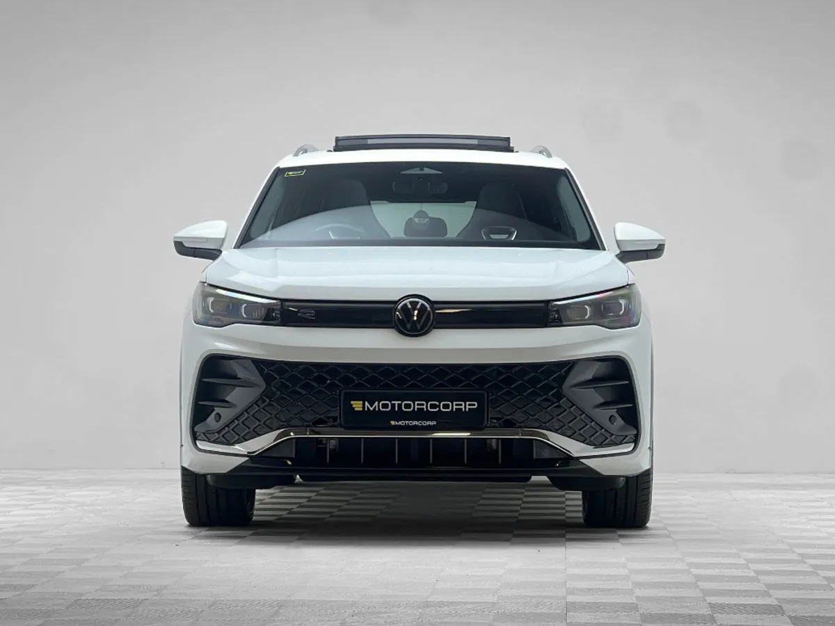 Volkswagen Tiguan R-LINE 1.5 TSI PHEV DSG PAN ROOF - Image 2