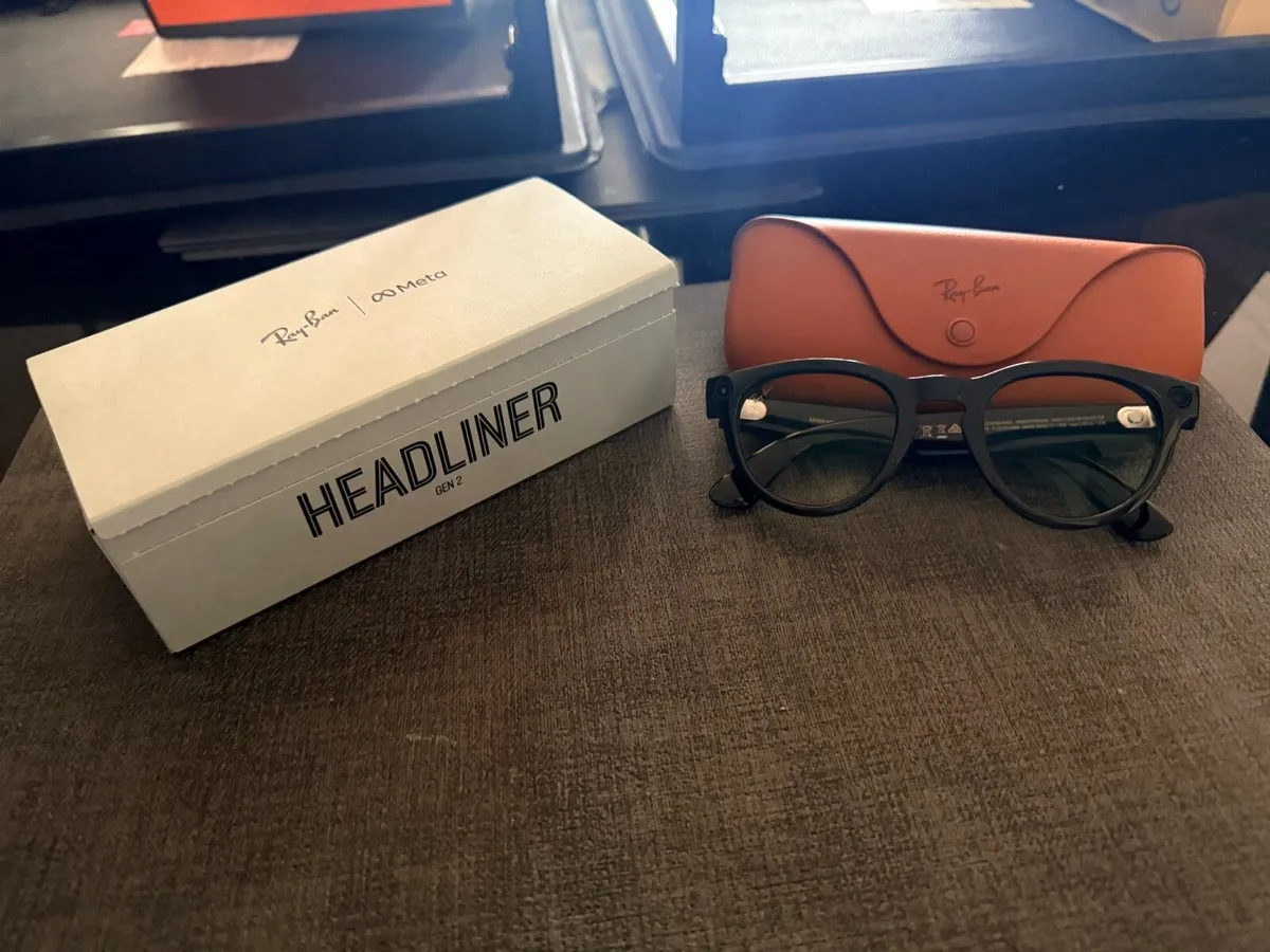 Ray ban meta smart glasses