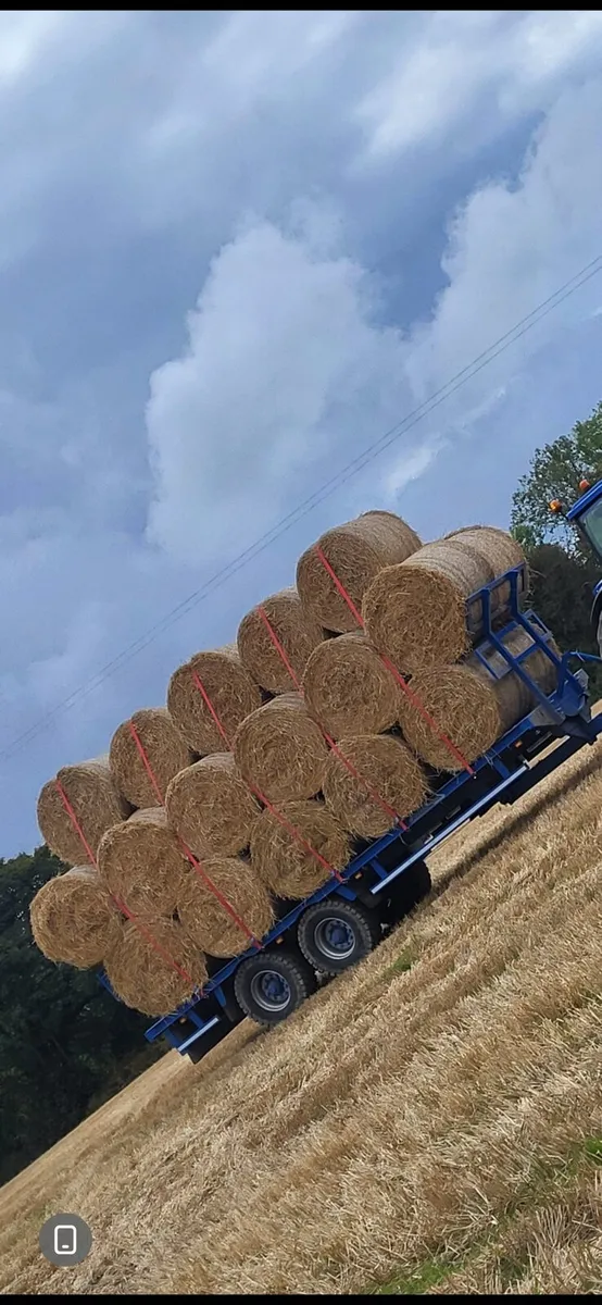 Bale trailer 25ft by 8ft 6inch - Image 2