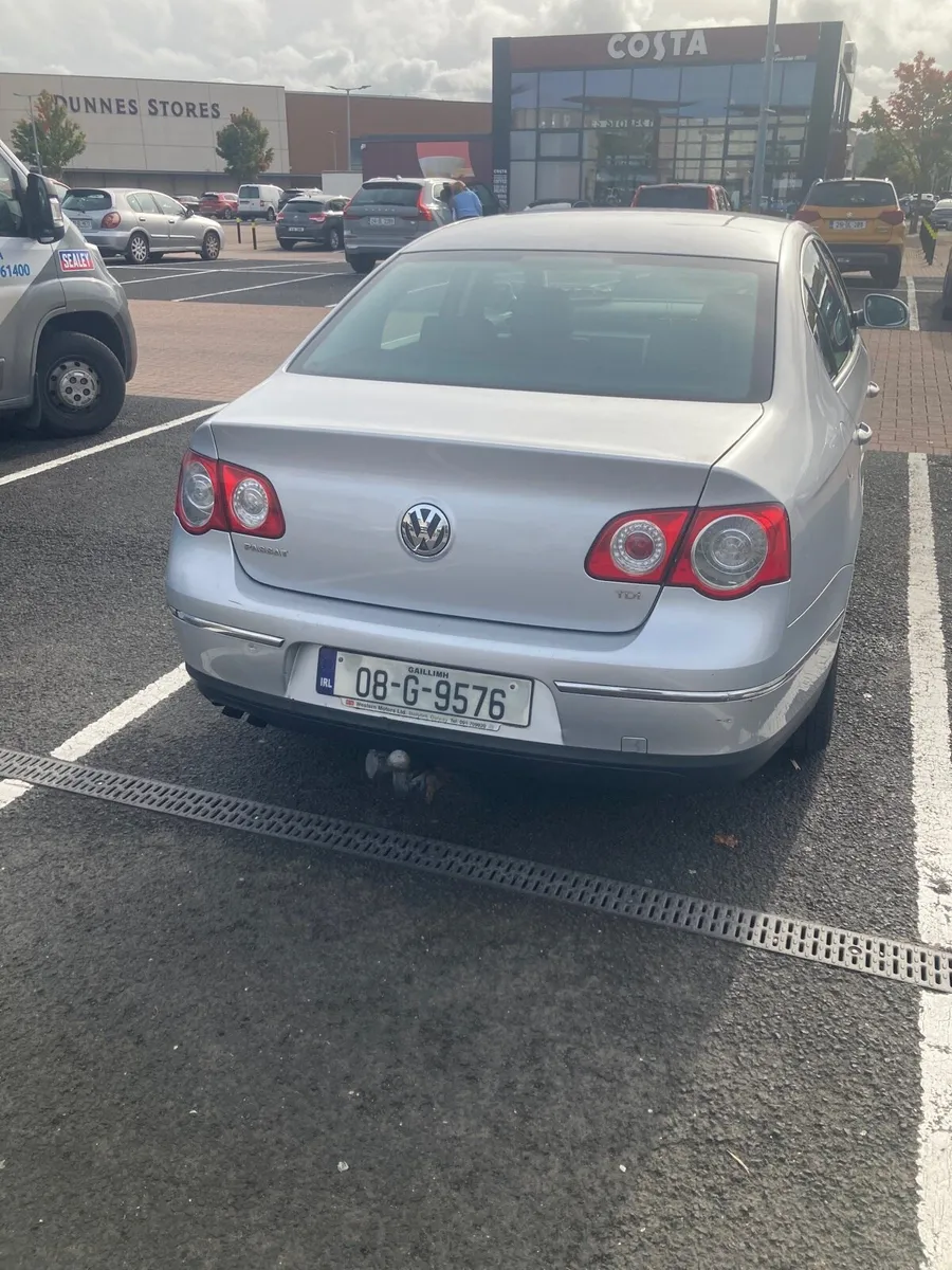 Volkswagen Passat - Image 3