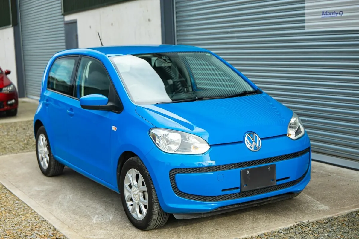 Volkswagen Up! Automatic (2015) – 64k KM - Image 1
