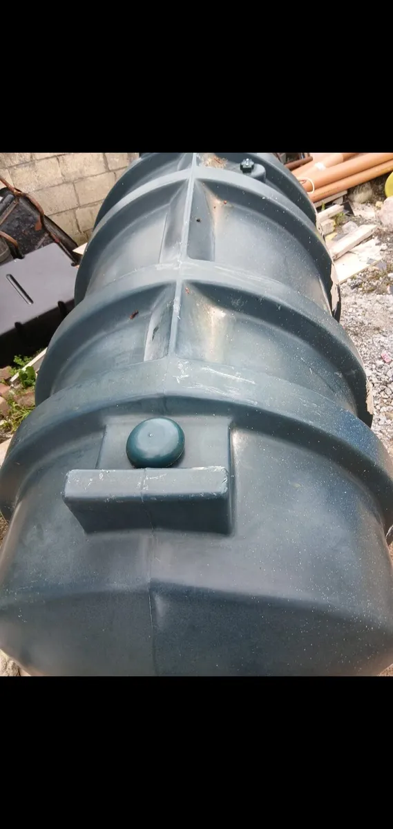 Grant oil burner and tank - Image 3