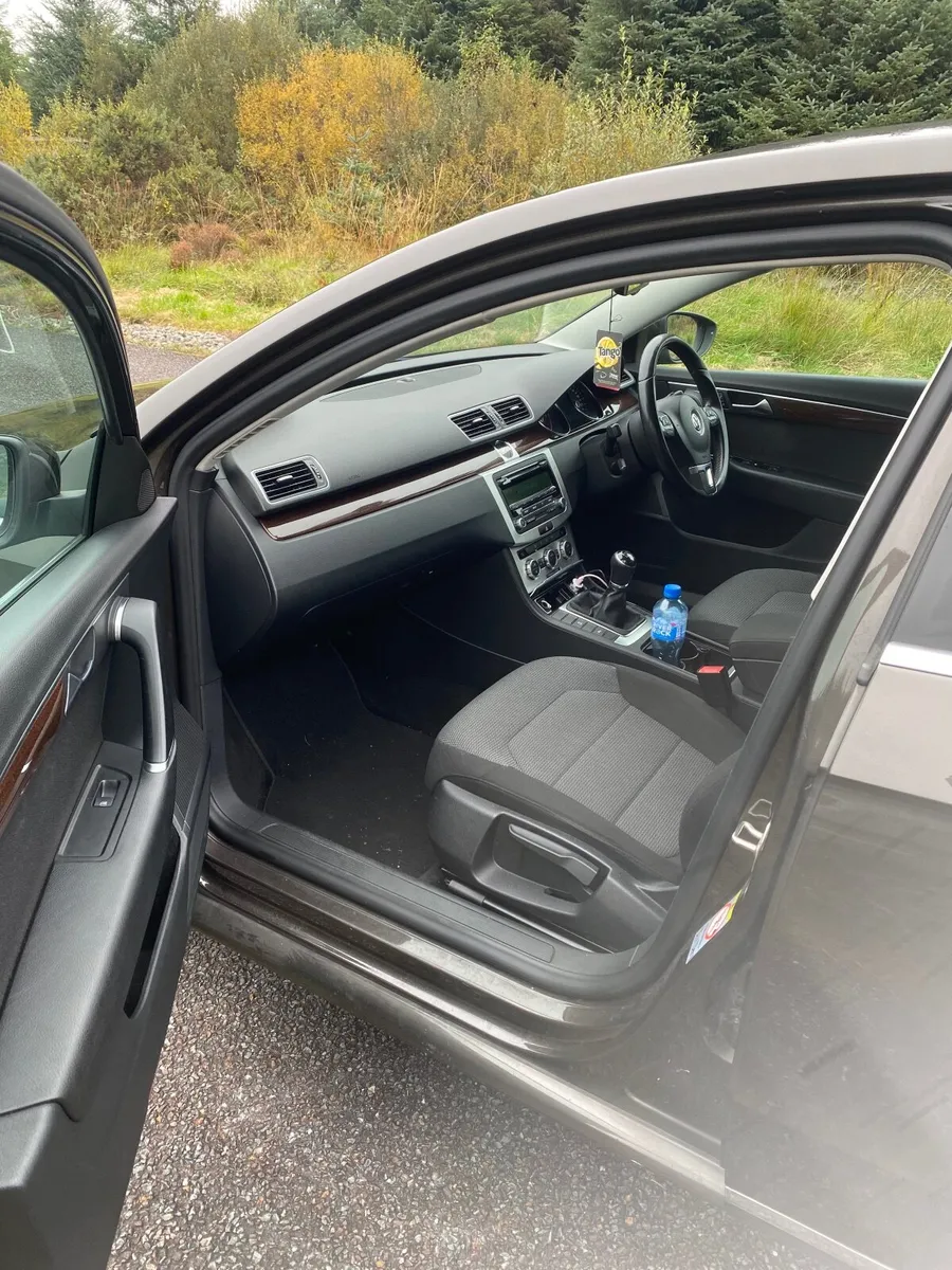 Volkswagen Passat 2014 - Image 4