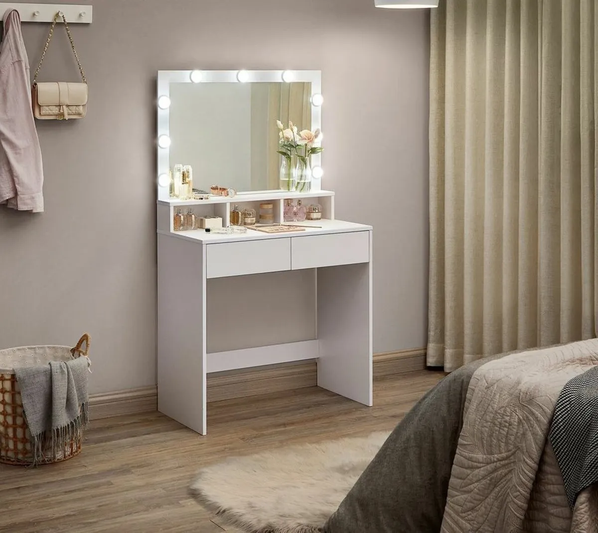 Dressing table LED Light Bulbs - Image 1