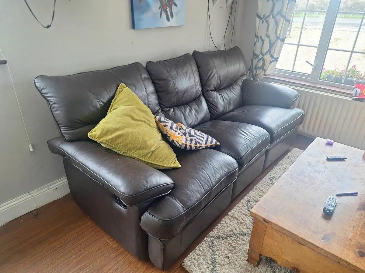 Couch - Image 3