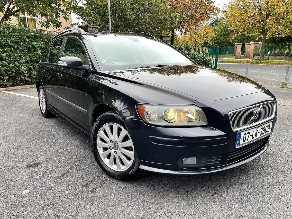 Volvo V50 long NCT - Image 1