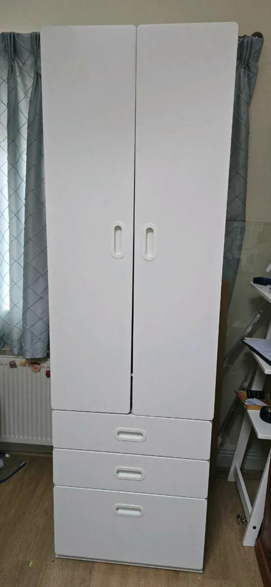 Childrens Wardrobe - Image 4