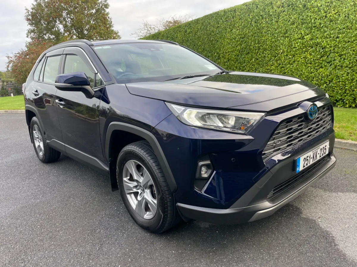 Toyota RAV4 2025 - Image 2
