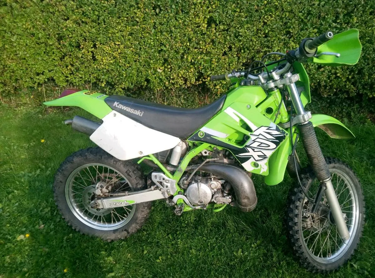 Kawasaki KDX 220 - Image 2