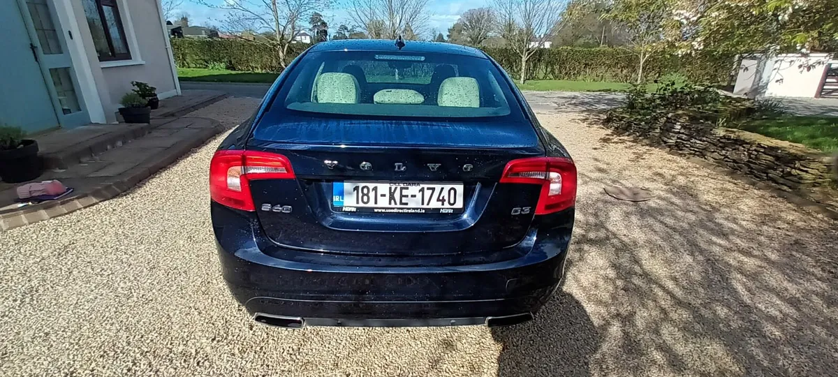 Volvo s60 - Image 2