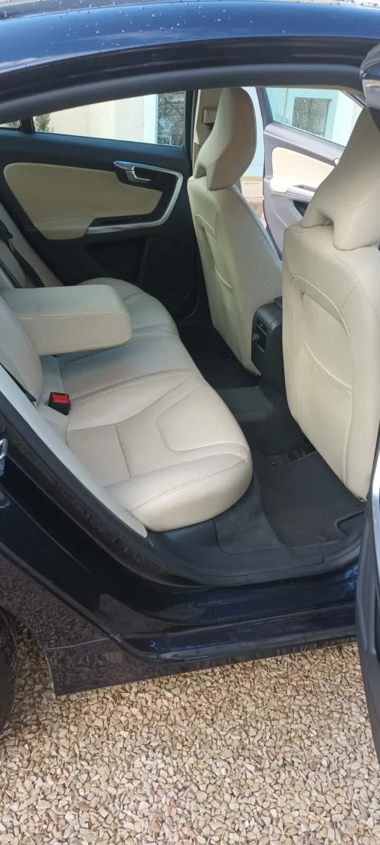 Volvo s60 - Image 3