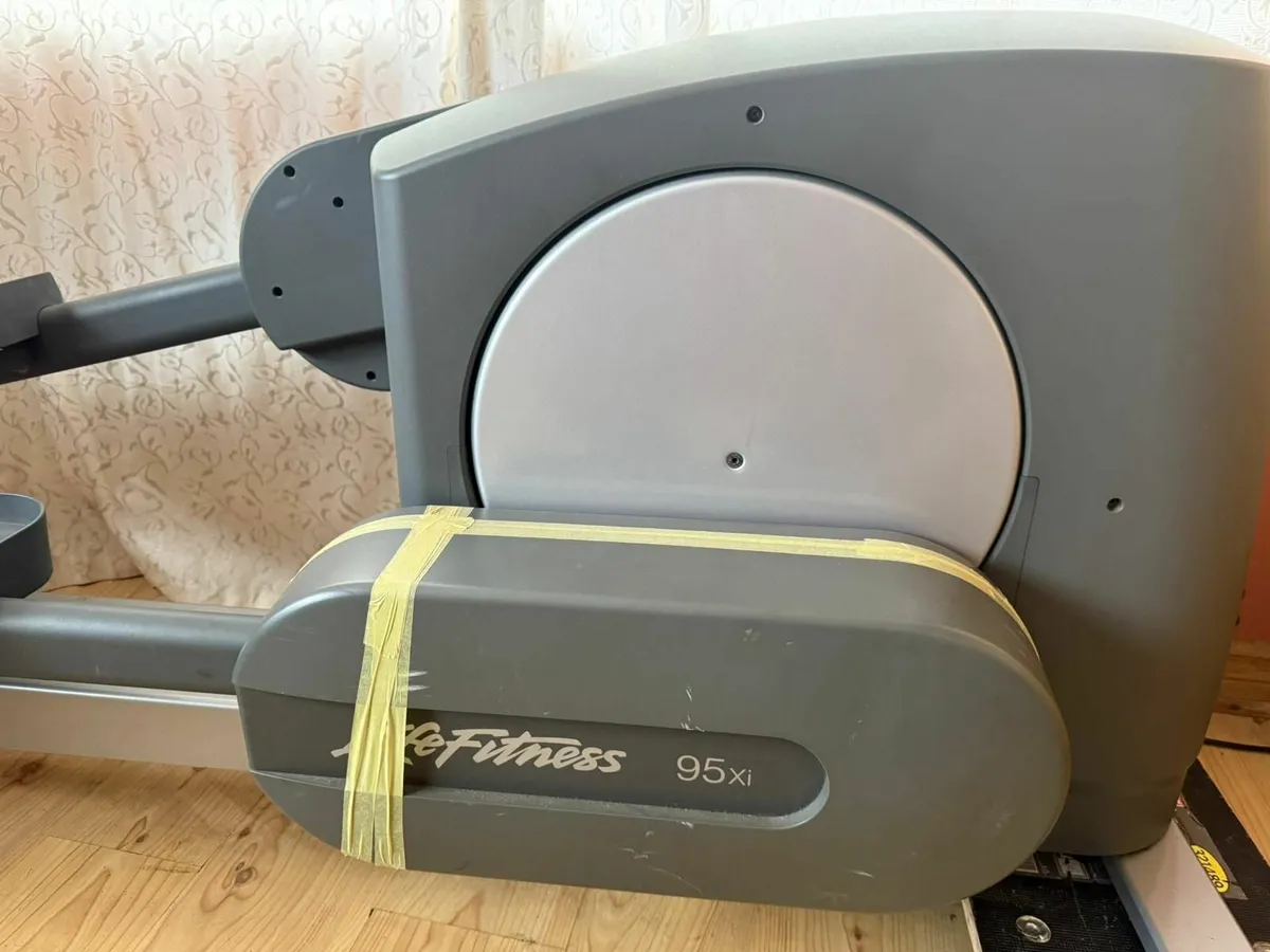 Life Fitness 95Xi Fit Stride Total Body Trainer - Image 2