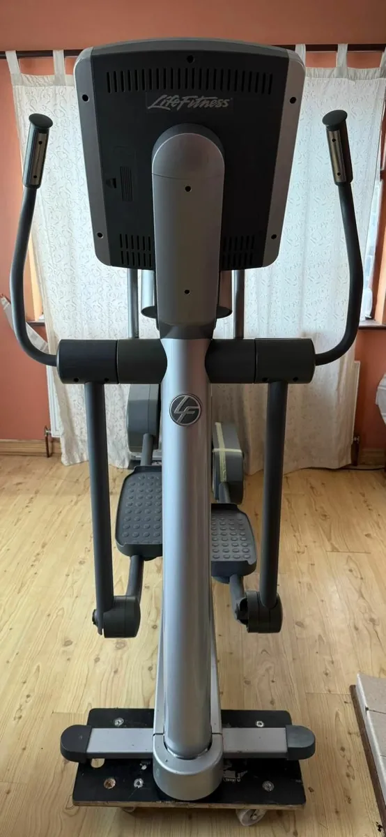 Life Fitness 95Xi Fit Stride Total Body Trainer - Image 1