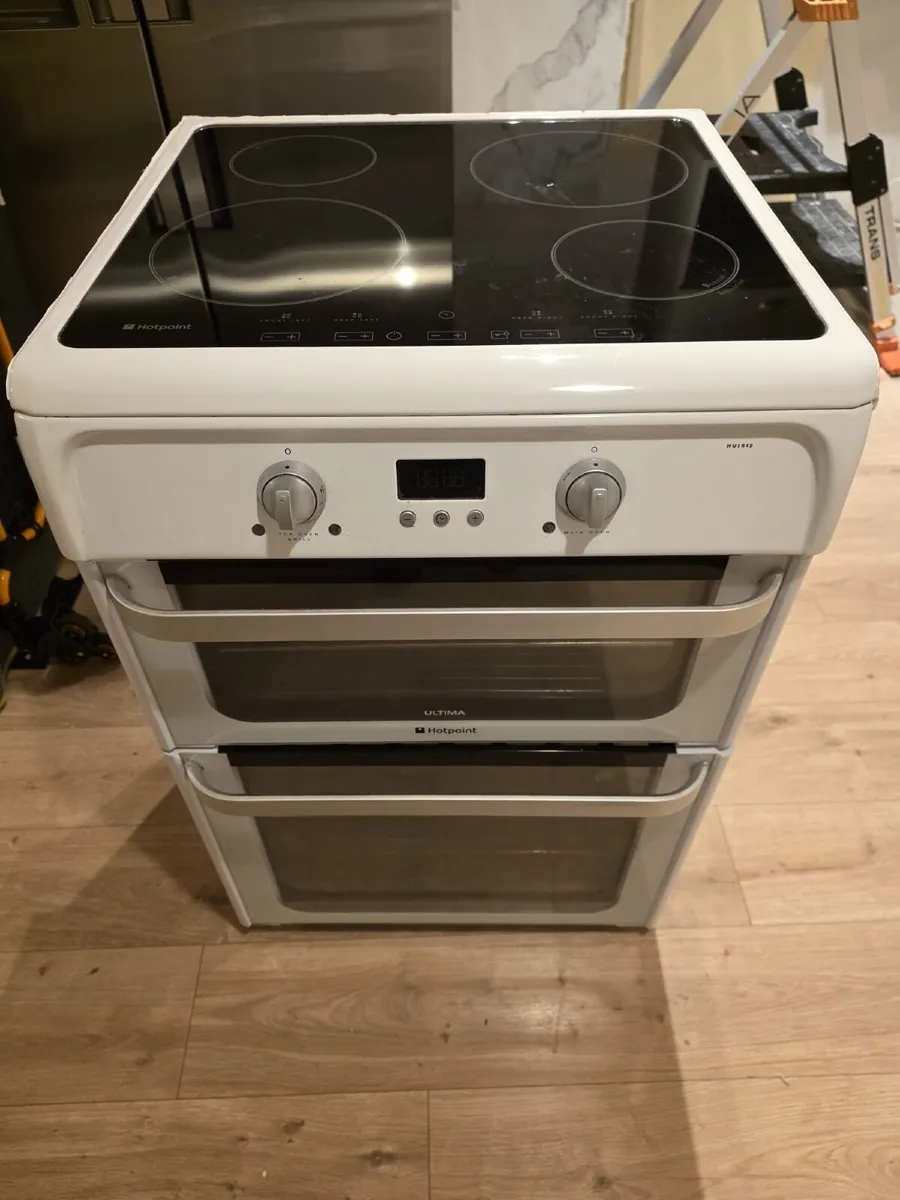 Induction Freestanding White Cooker - Hotpoint - Image 3