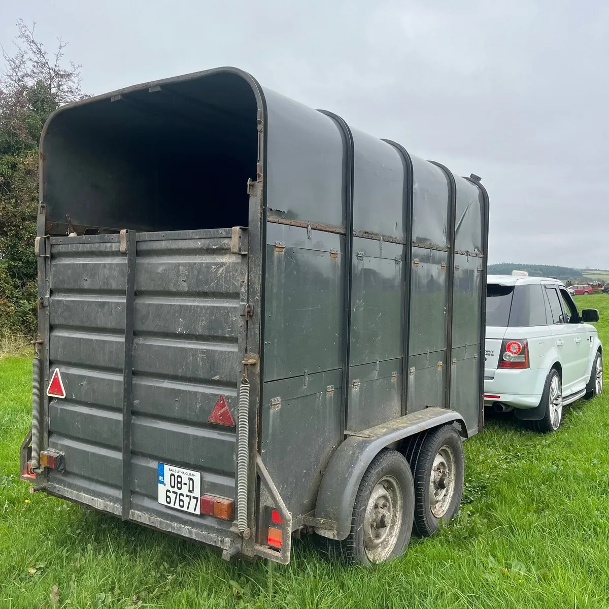 Cow /horse box - Image 1