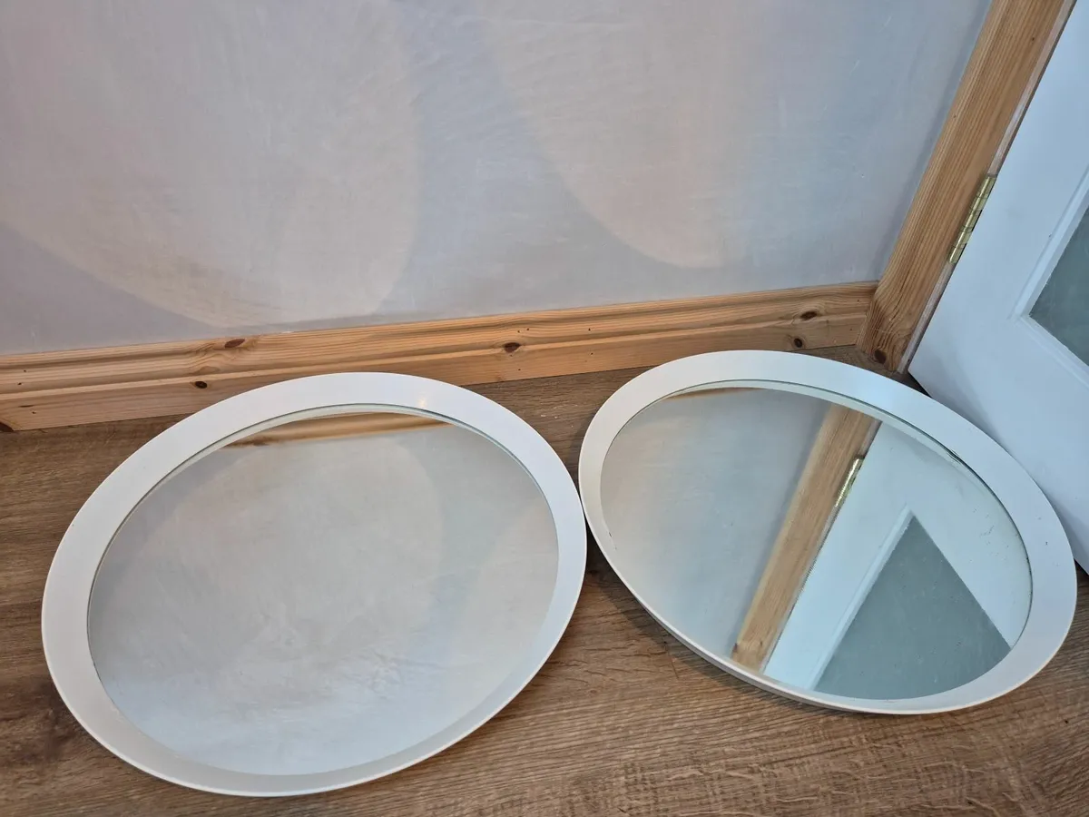 Large White Circular Mirror - Image 1