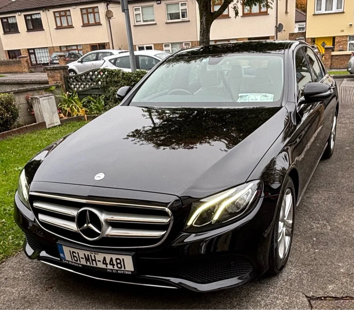 Mercedes E220 - Image 1