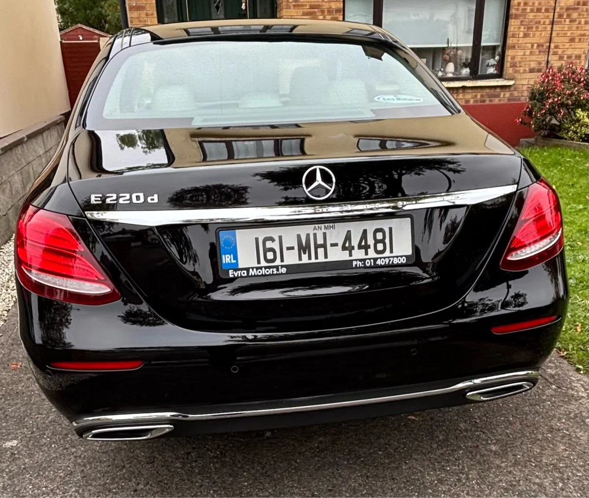 Mercedes E220 - Image 3