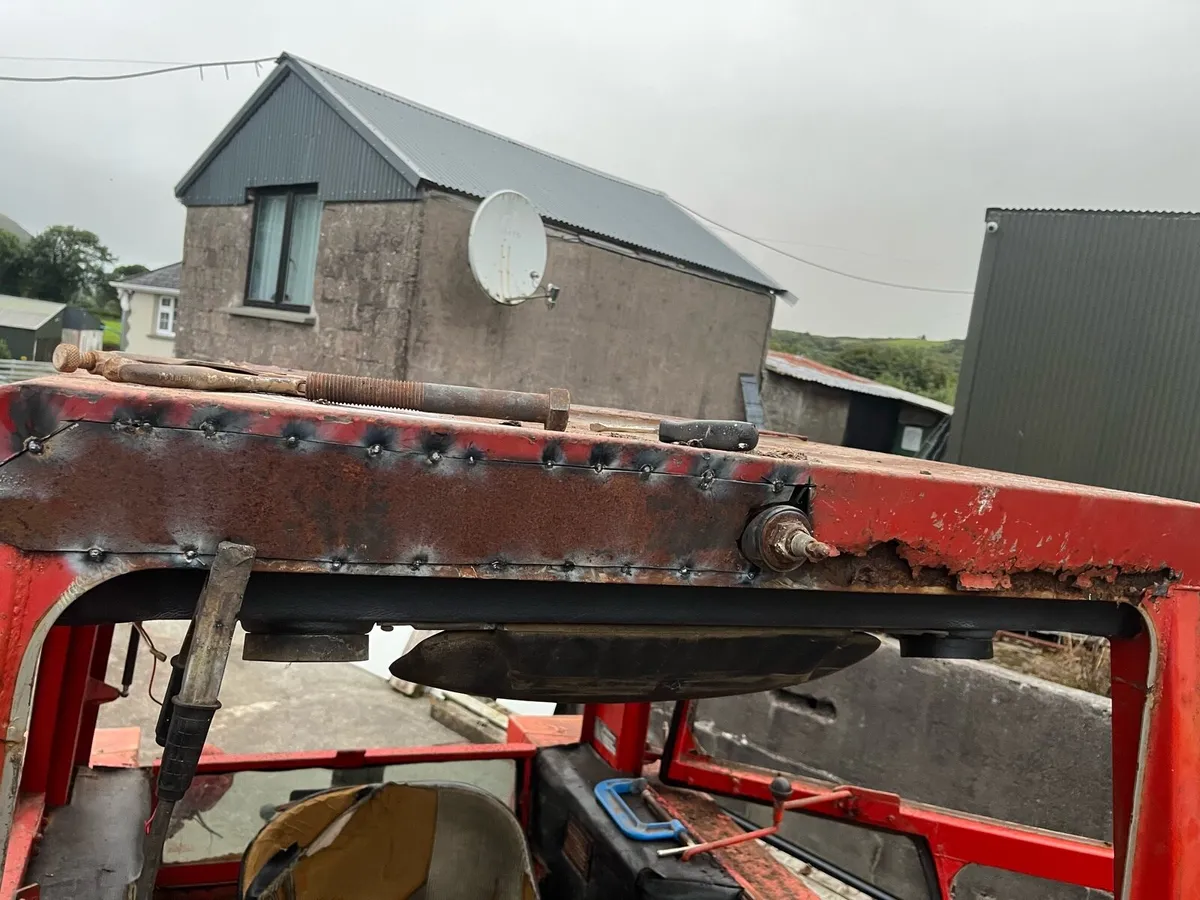 Tractor and machinery painting and restoration - Image 4