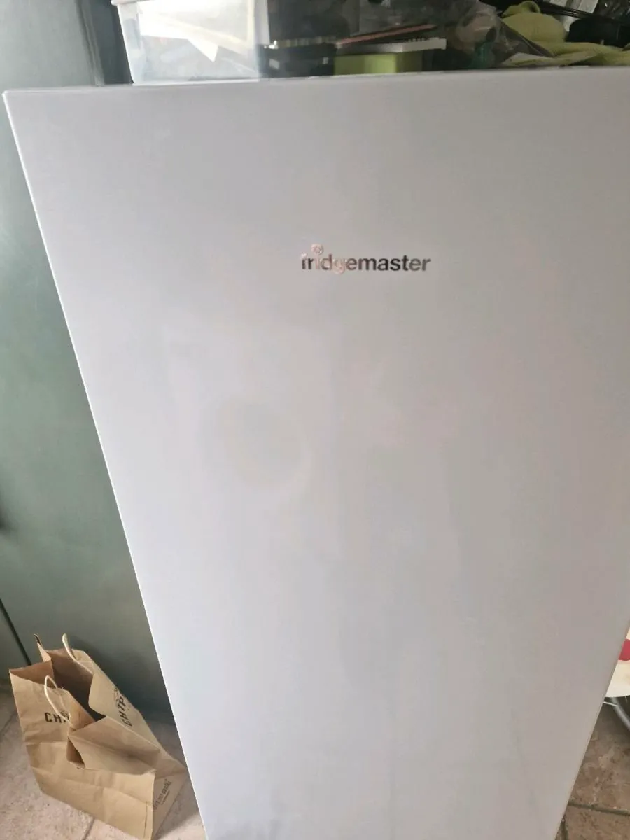 Fridgemaster larder freezer - Image 1