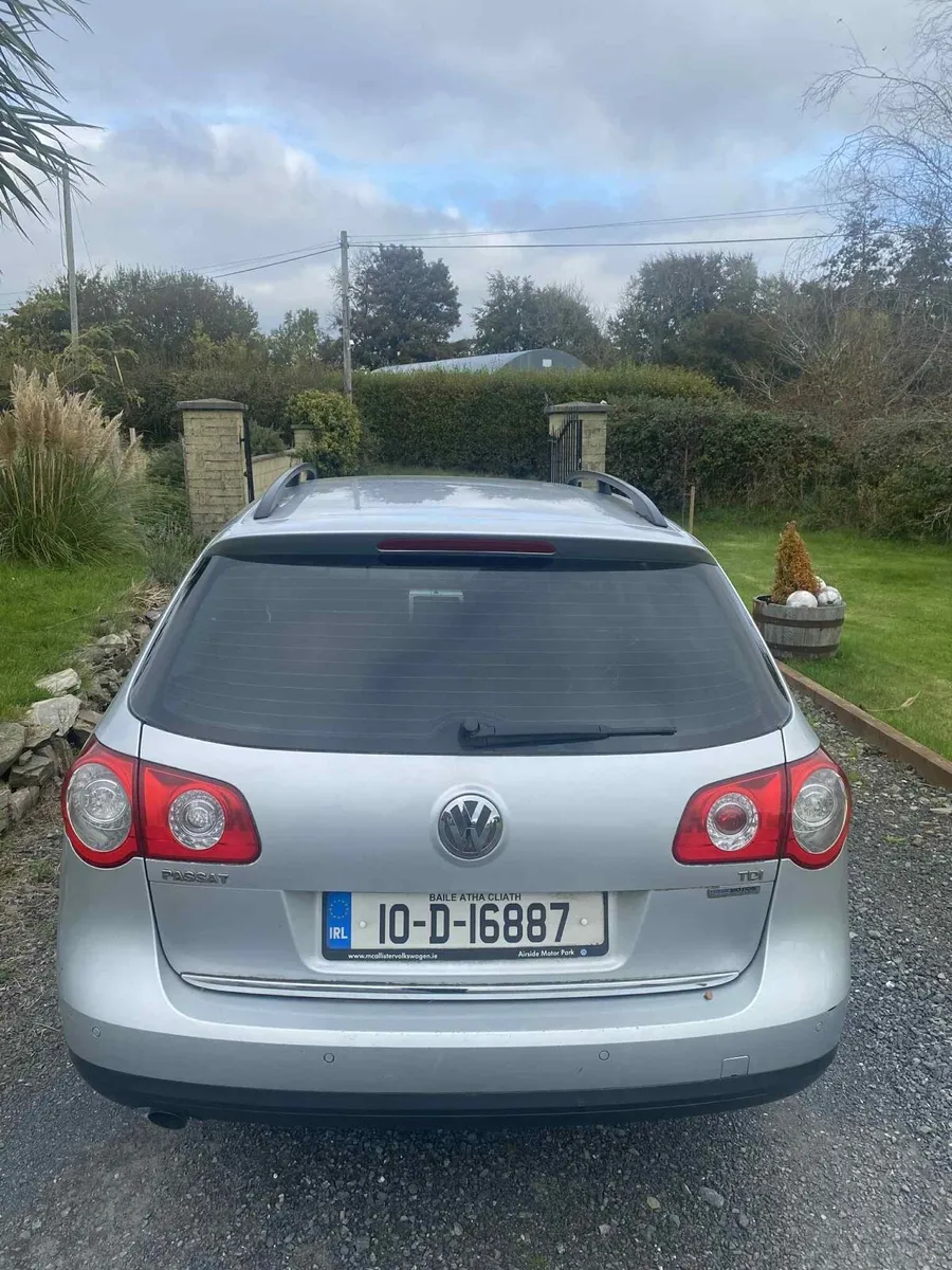 Volkswagen Passat Estate - Image 3