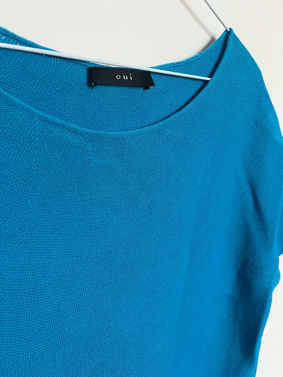 Blue knit top - Image 2