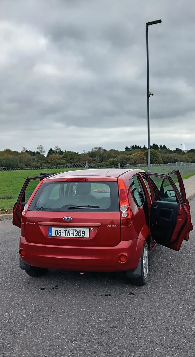 Ford Fiesta 2008 - Image 2
