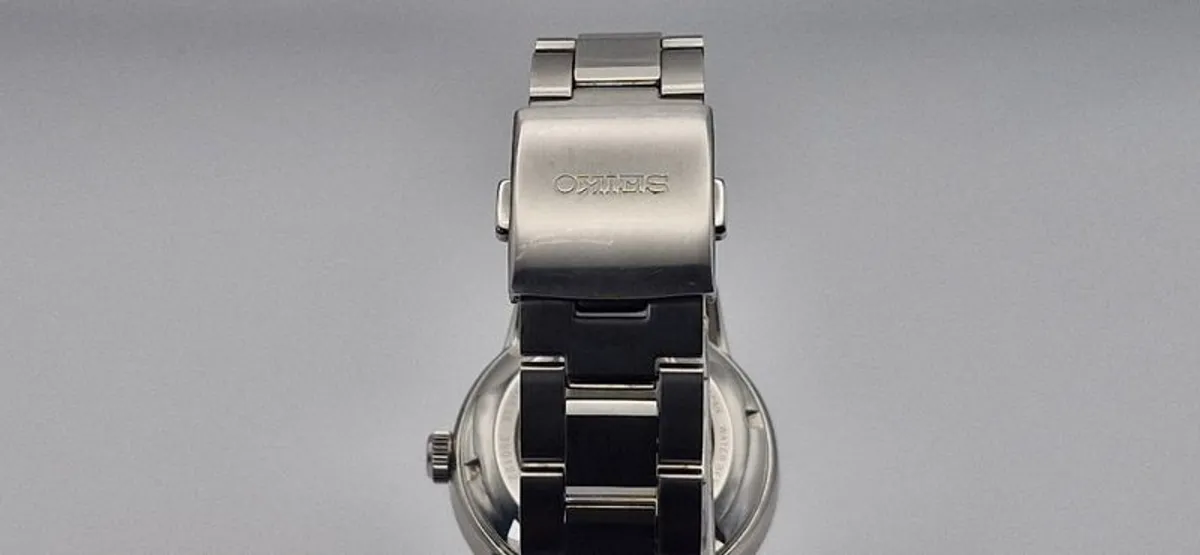 Seiko Alpinist Prospex SPB243J1 - Image 4