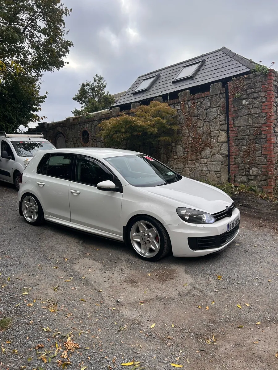 Volkswagen Golf - Image 1