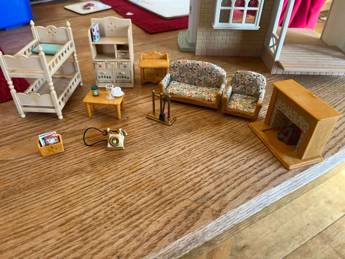 Sylvanian Families Bundle - Image 2