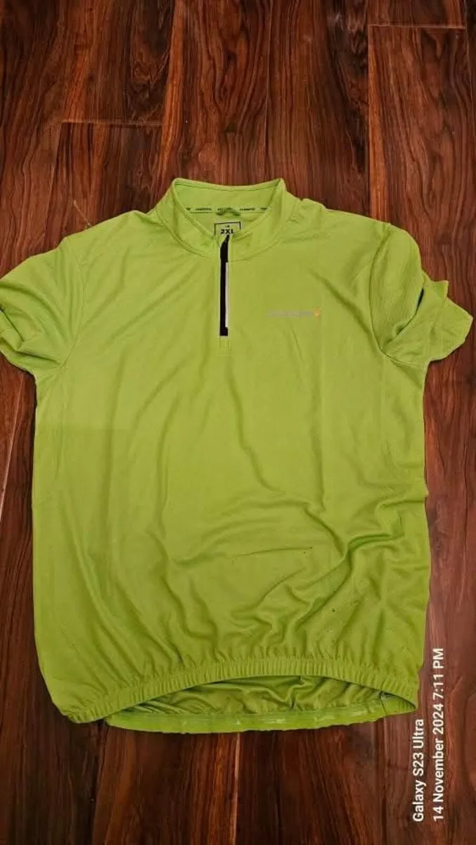 Cycling top