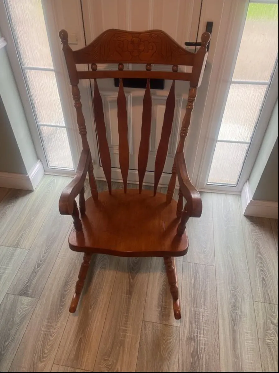 Rocking chair - Image 2