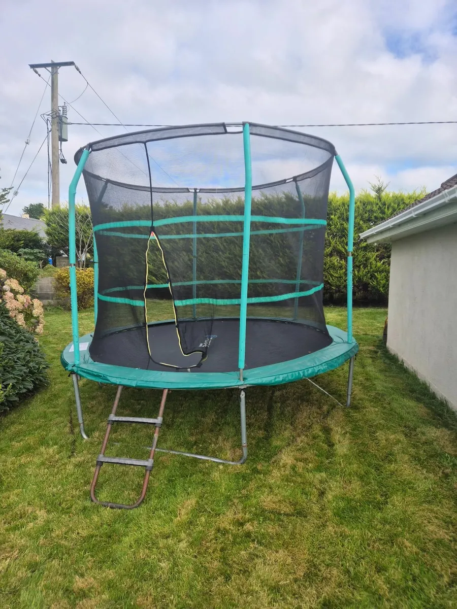 Trampoline