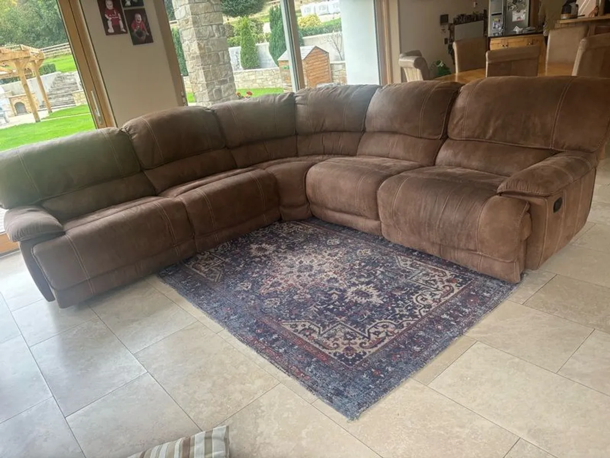L shape sofa - Image 1