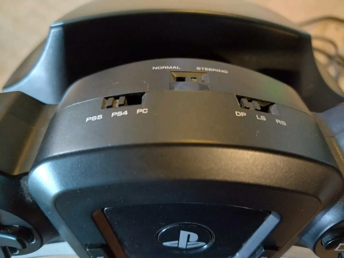 Hori Steering wheel - Image 2