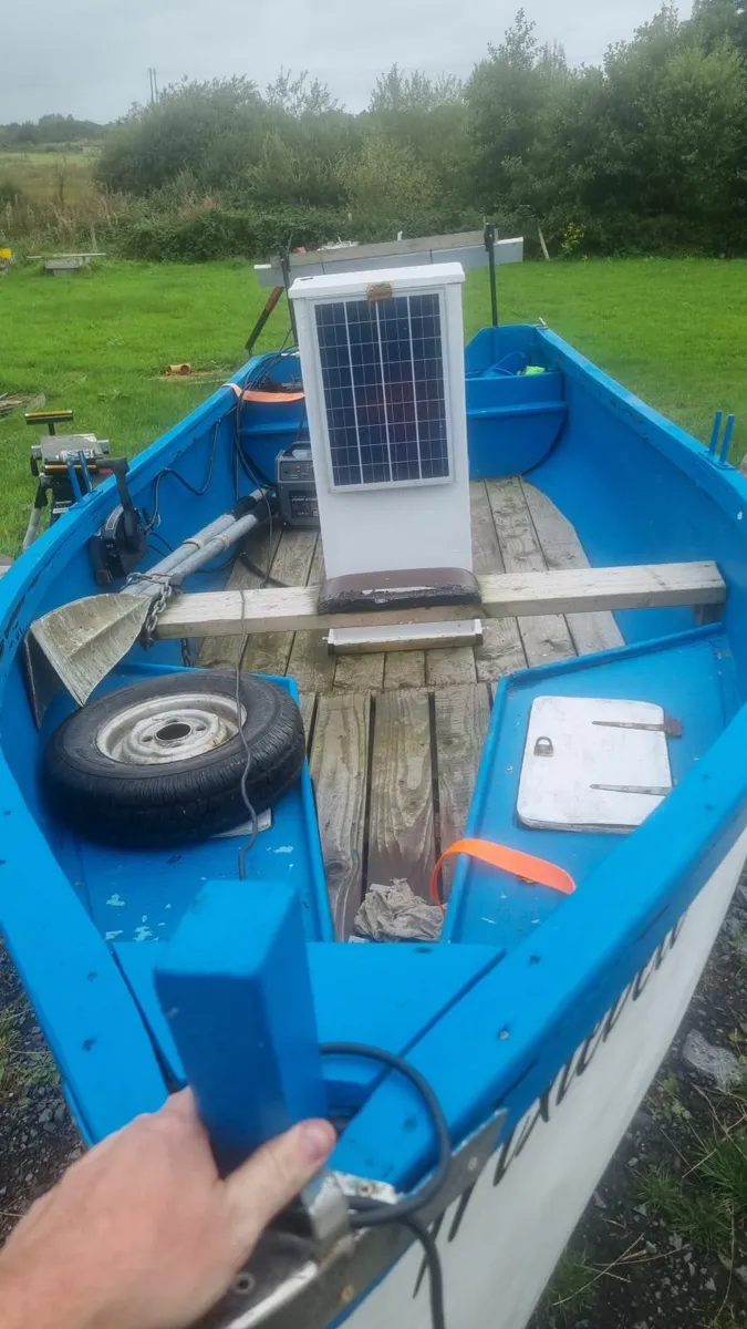 16ft fishing boat - Image 4