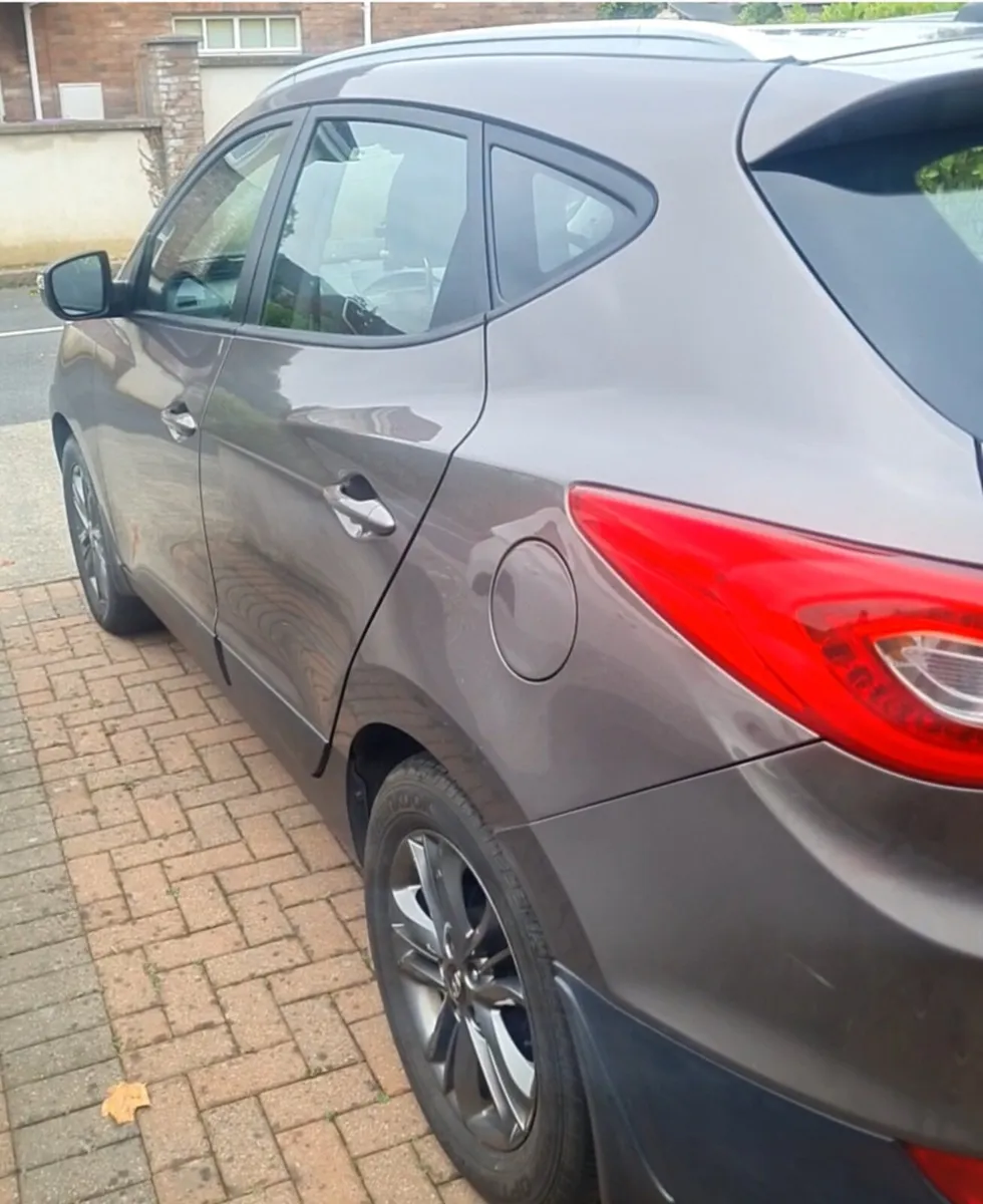 Hyundai ix 35 - Image 2
