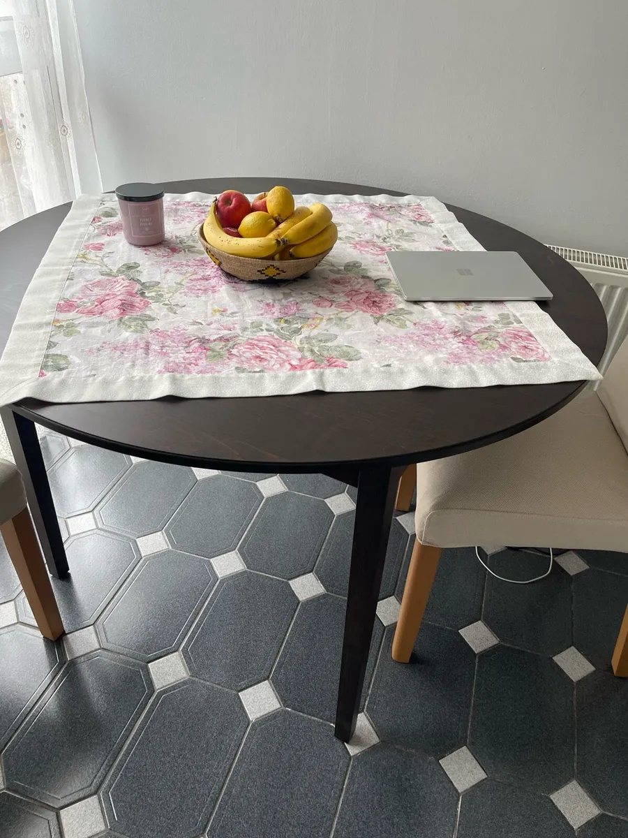 Dining/ Kitchen table - Image 3