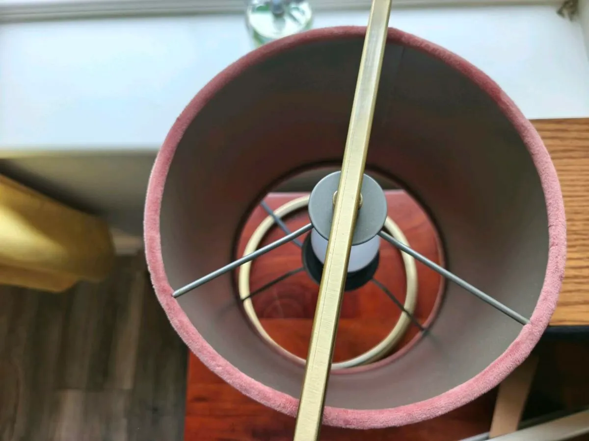 EZ living table lamps - Image 1