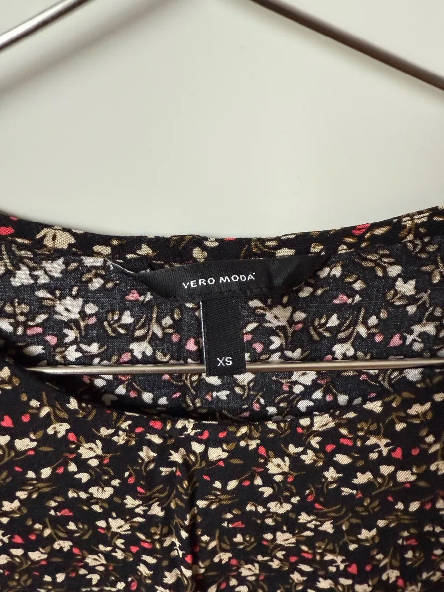 Vero Moda ladies women t-shirt top, mint condition - Image 2