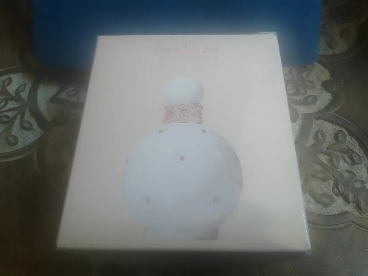 BRITNEY SPEARS FANTASY EDP 100MLS NEW UNOPENED - Image 2