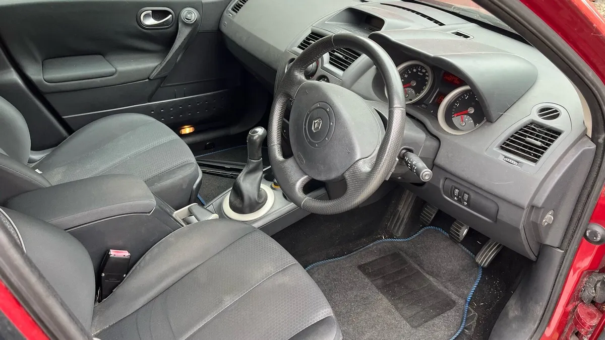 Renault Megane - Image 3